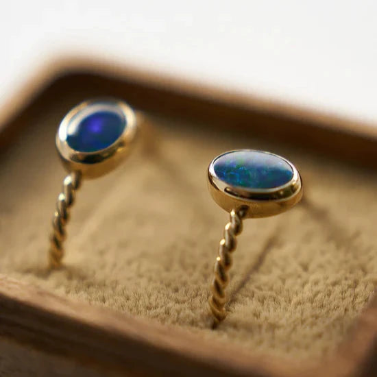 Gold Ring with Oval Opal