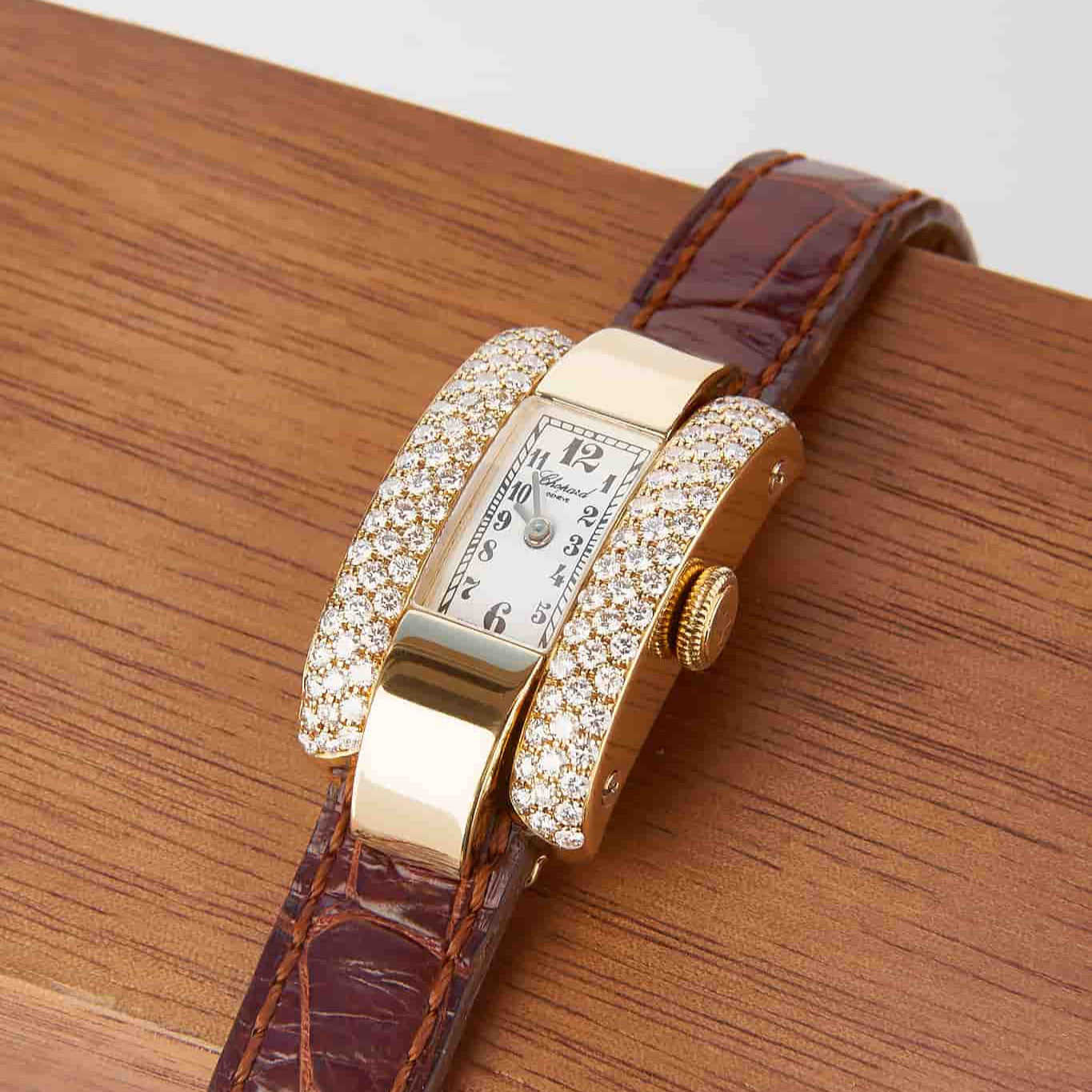 Gold vintage watches with Diamonds