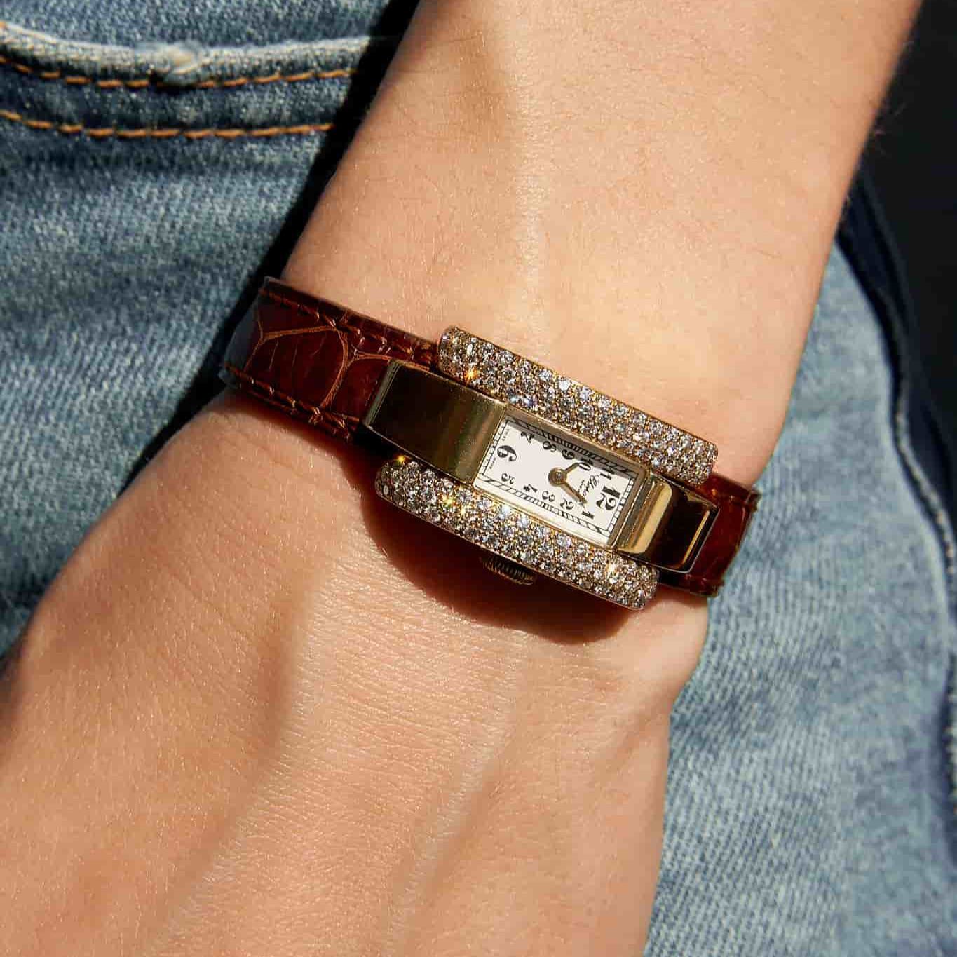 Gold vintage watches with Diamonds