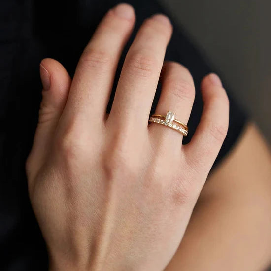 Gold Ring set with Diamonds