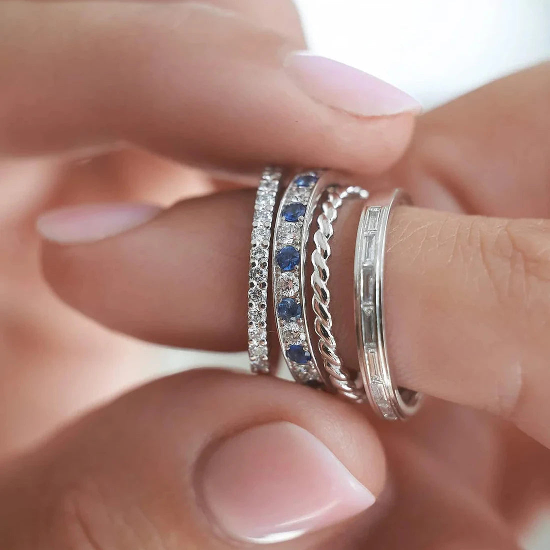 Gold Ring set with Sapphires and Diamonds