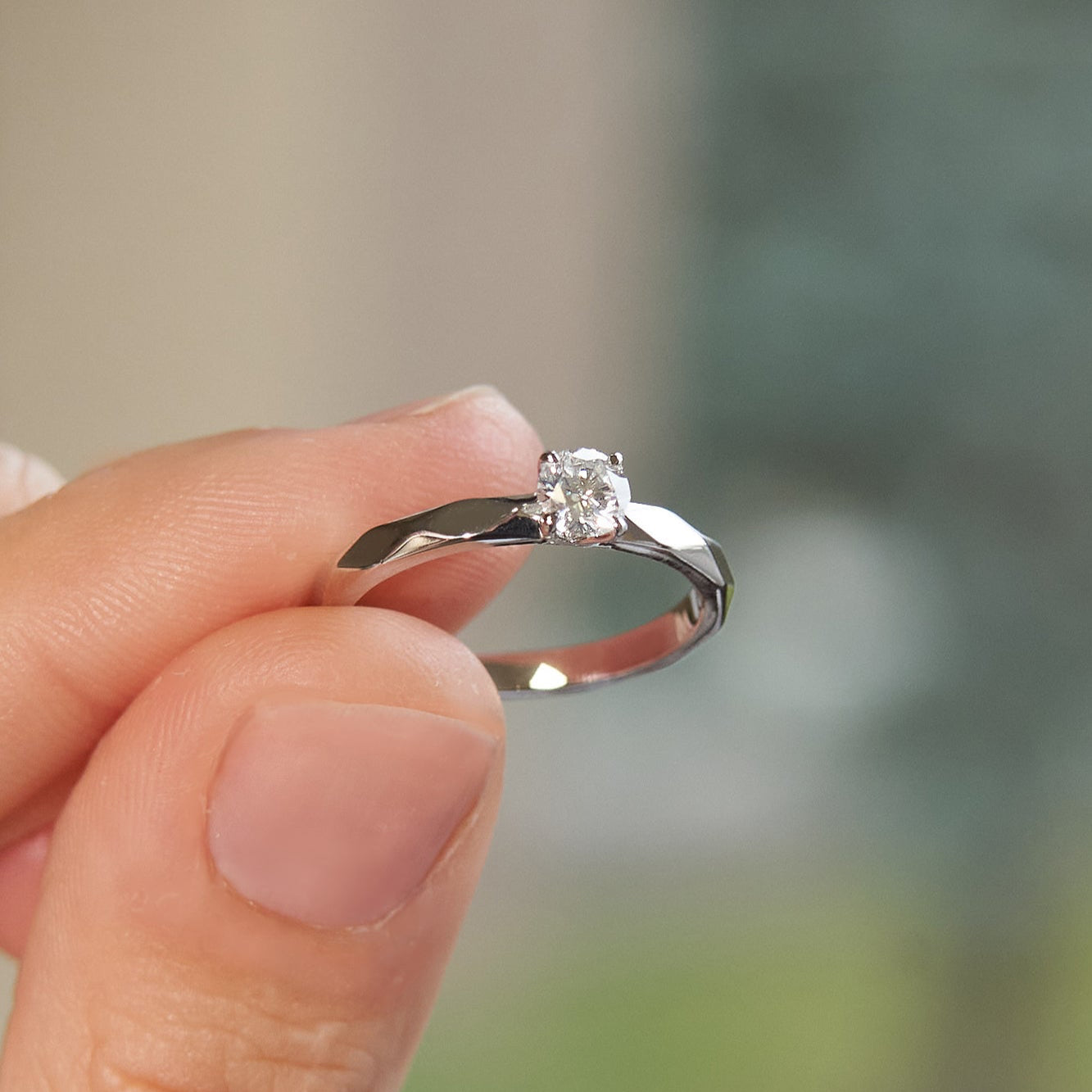 Gold Ring with Round Diamond 0,3 ct