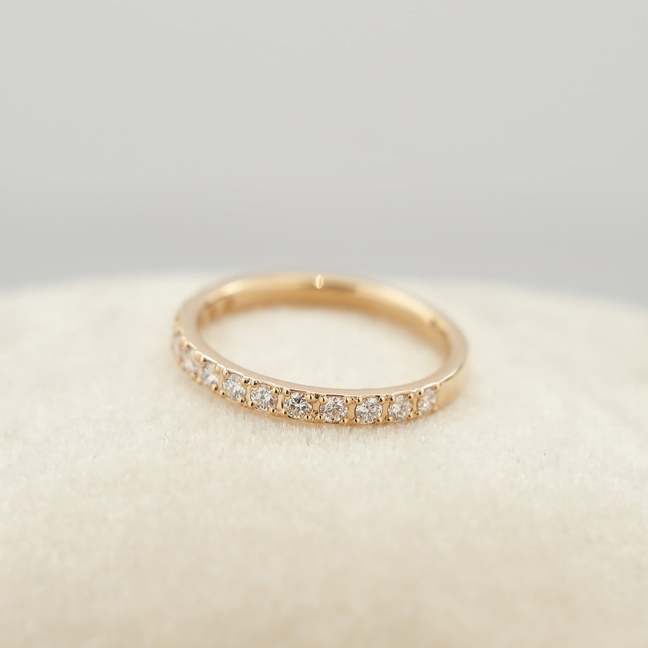 Gold Ring with Diamonds