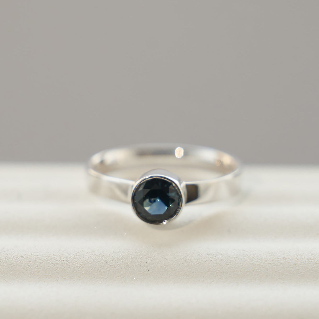 Gold Ring with Sapphire