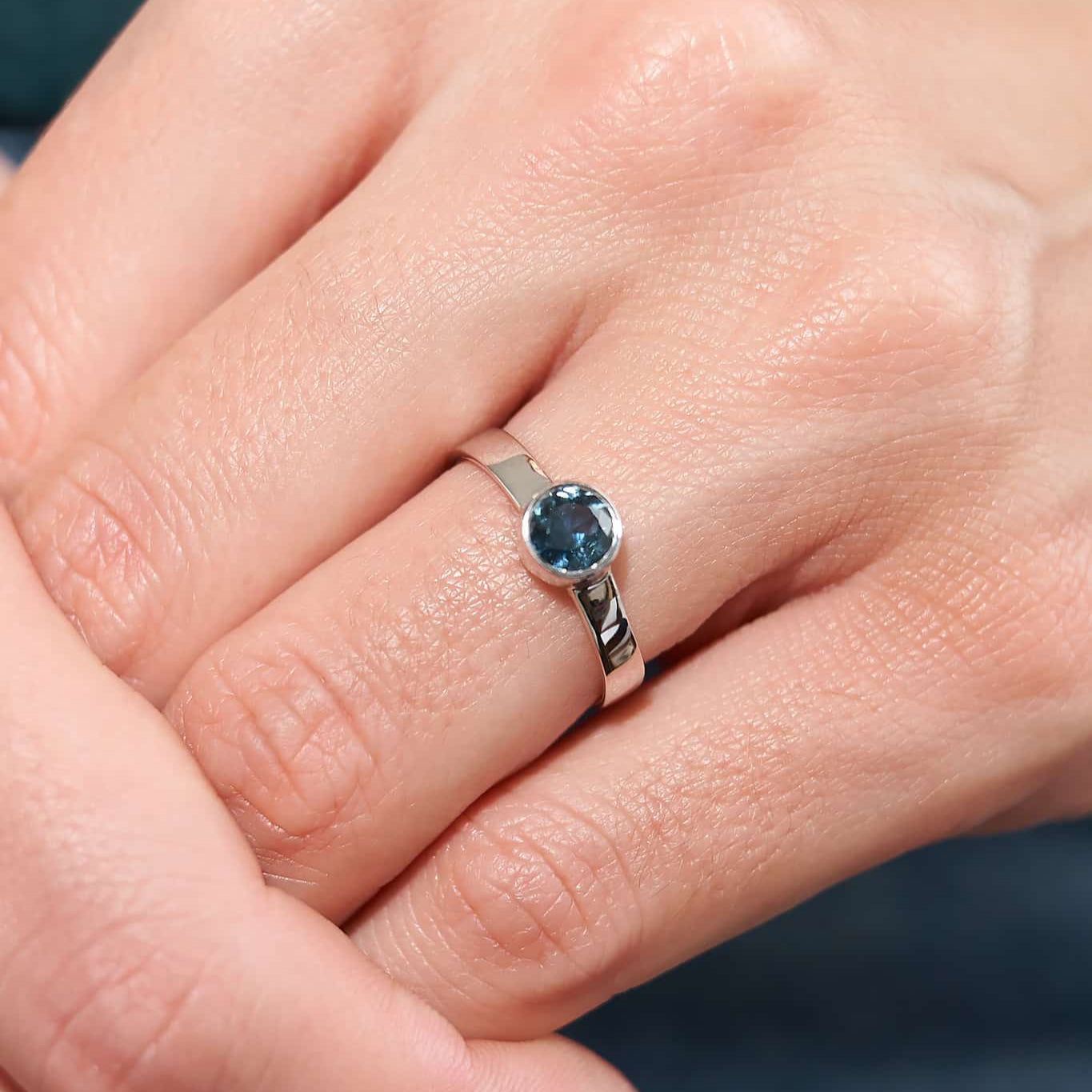 Gold Ring with Sapphire