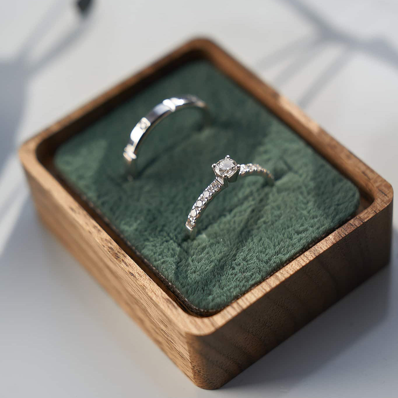 Gold Ring with Round Diamond 0,3 ct