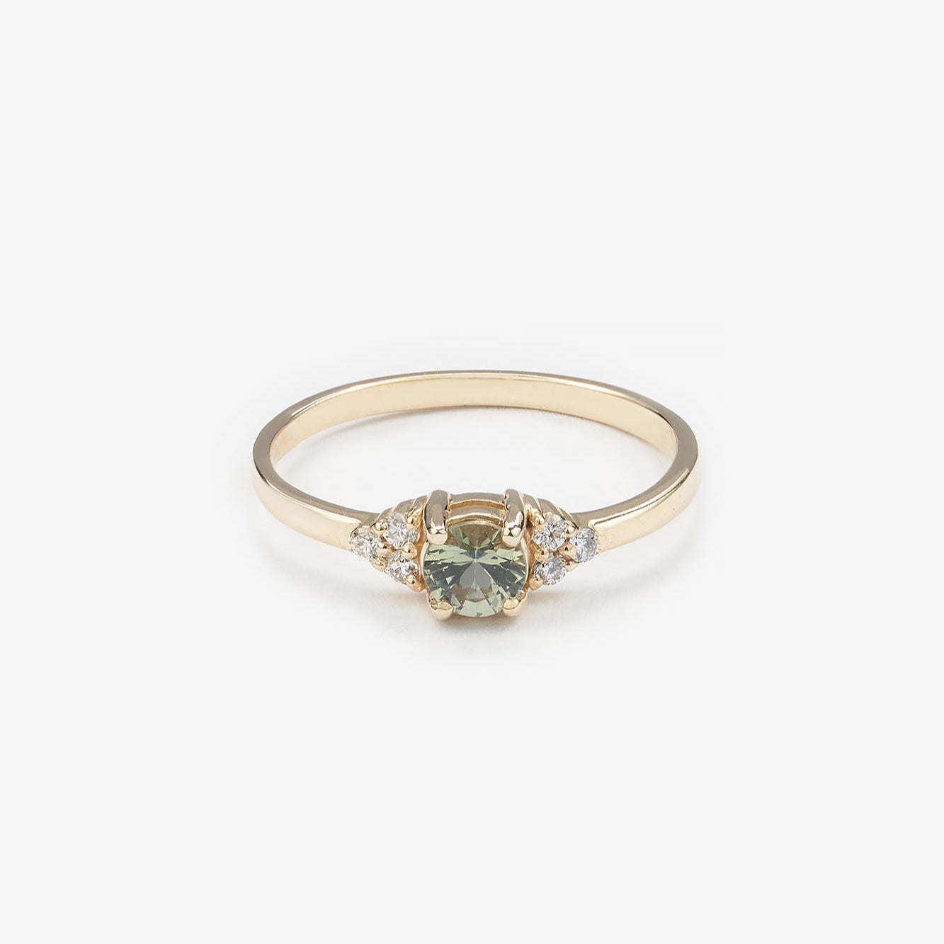 Gold Ring with Round Sapphire and Diamonds