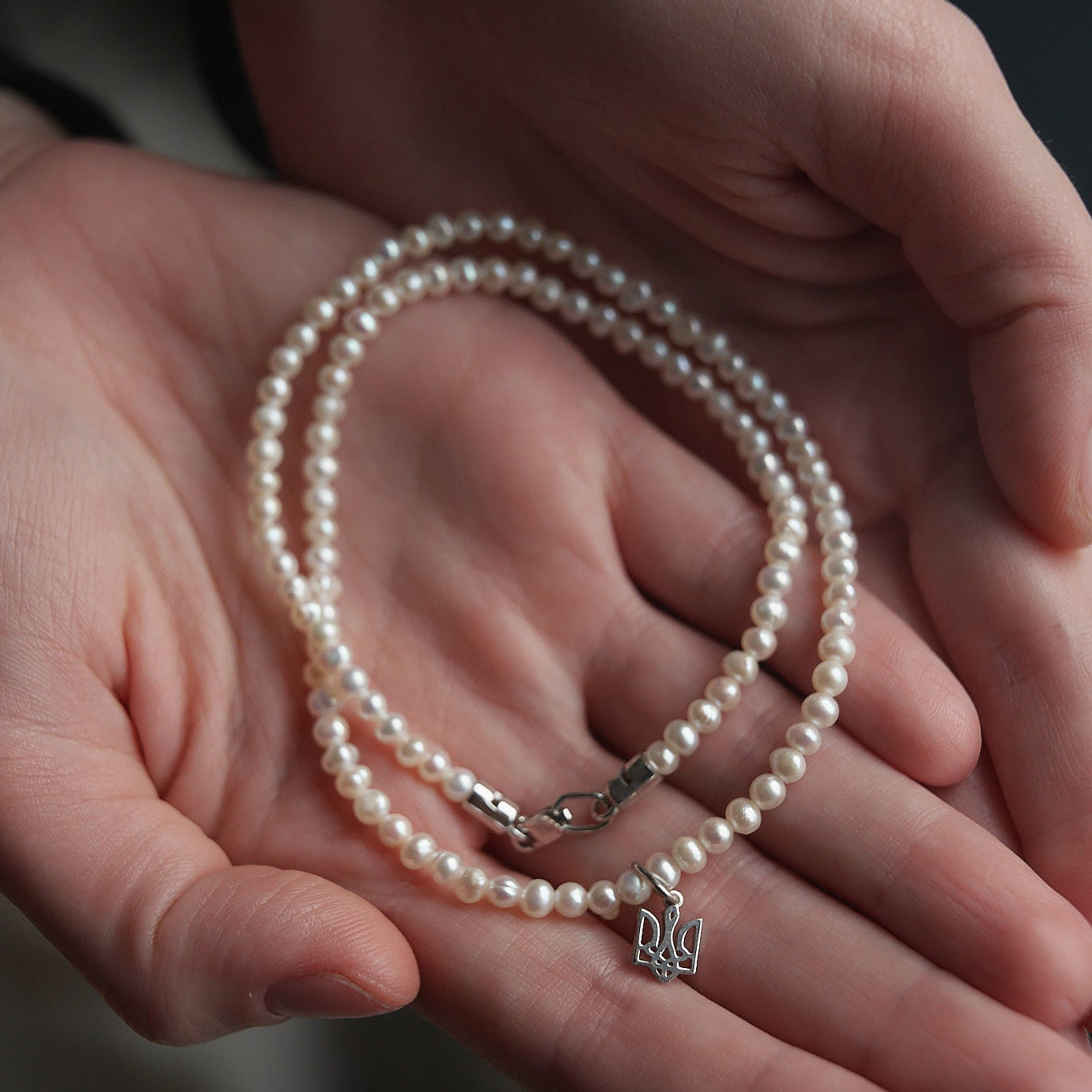 Gold Necklace with Pearls