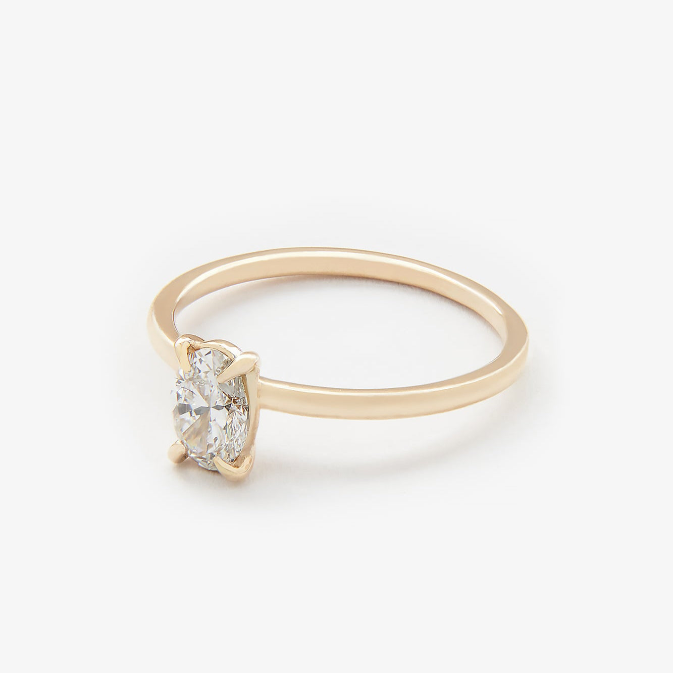 Gold Ring with Oval Diamond 0,5 ct
