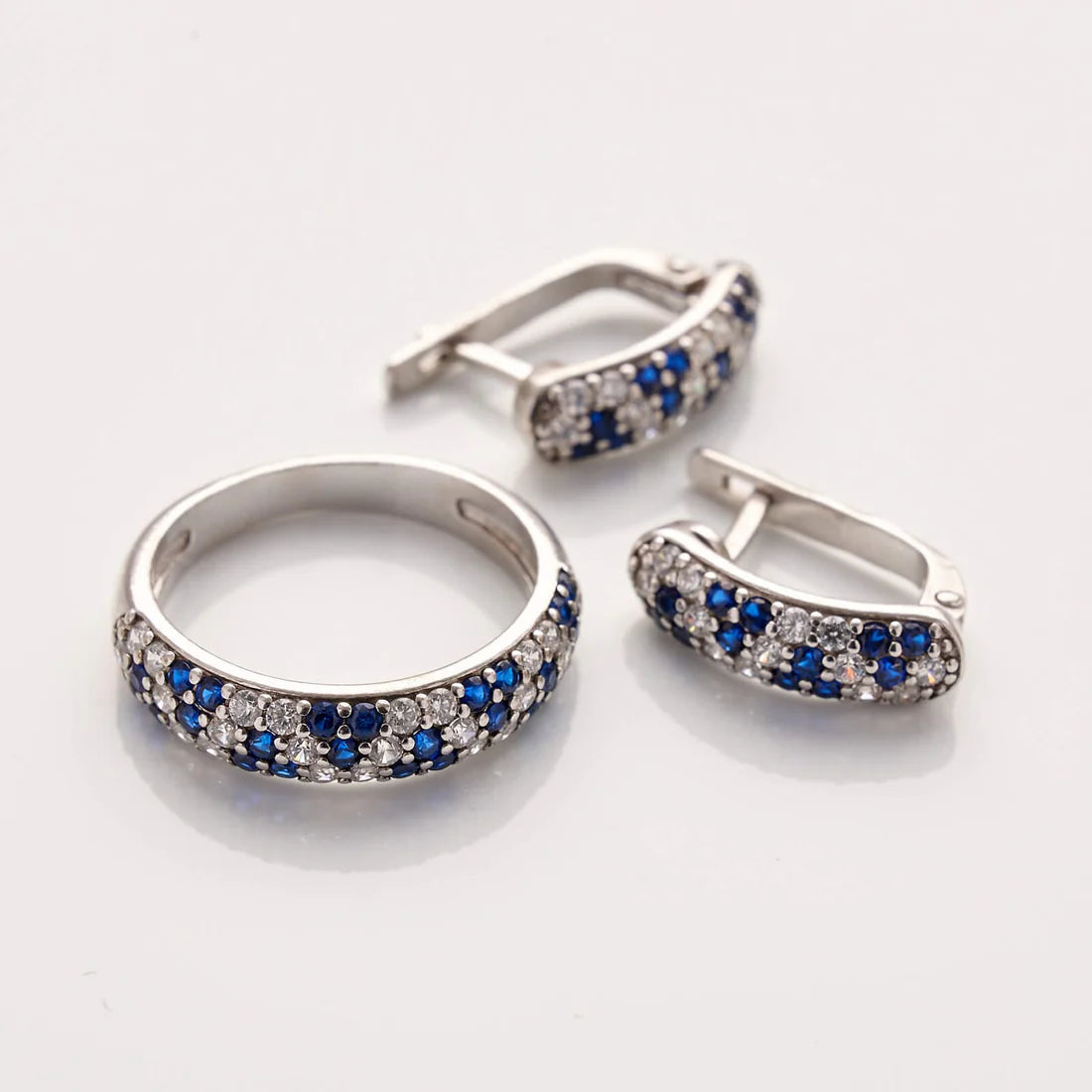 Gold Earrings with Sapphires and Diamonds