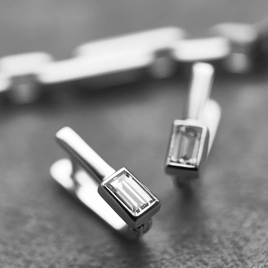 Gold Earrings with Baguette Diamonds