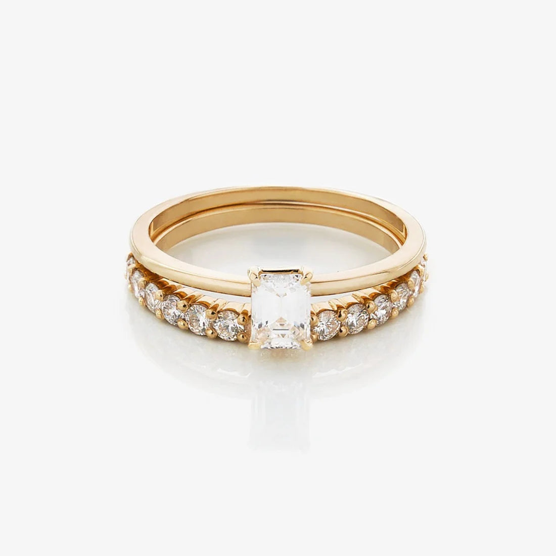 Gold Ring set with Diamonds