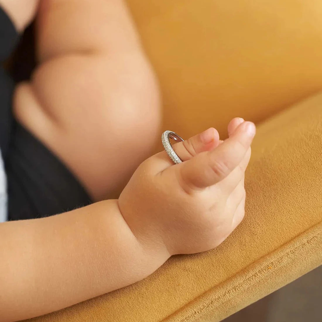 Gold Ring with Diamonds
