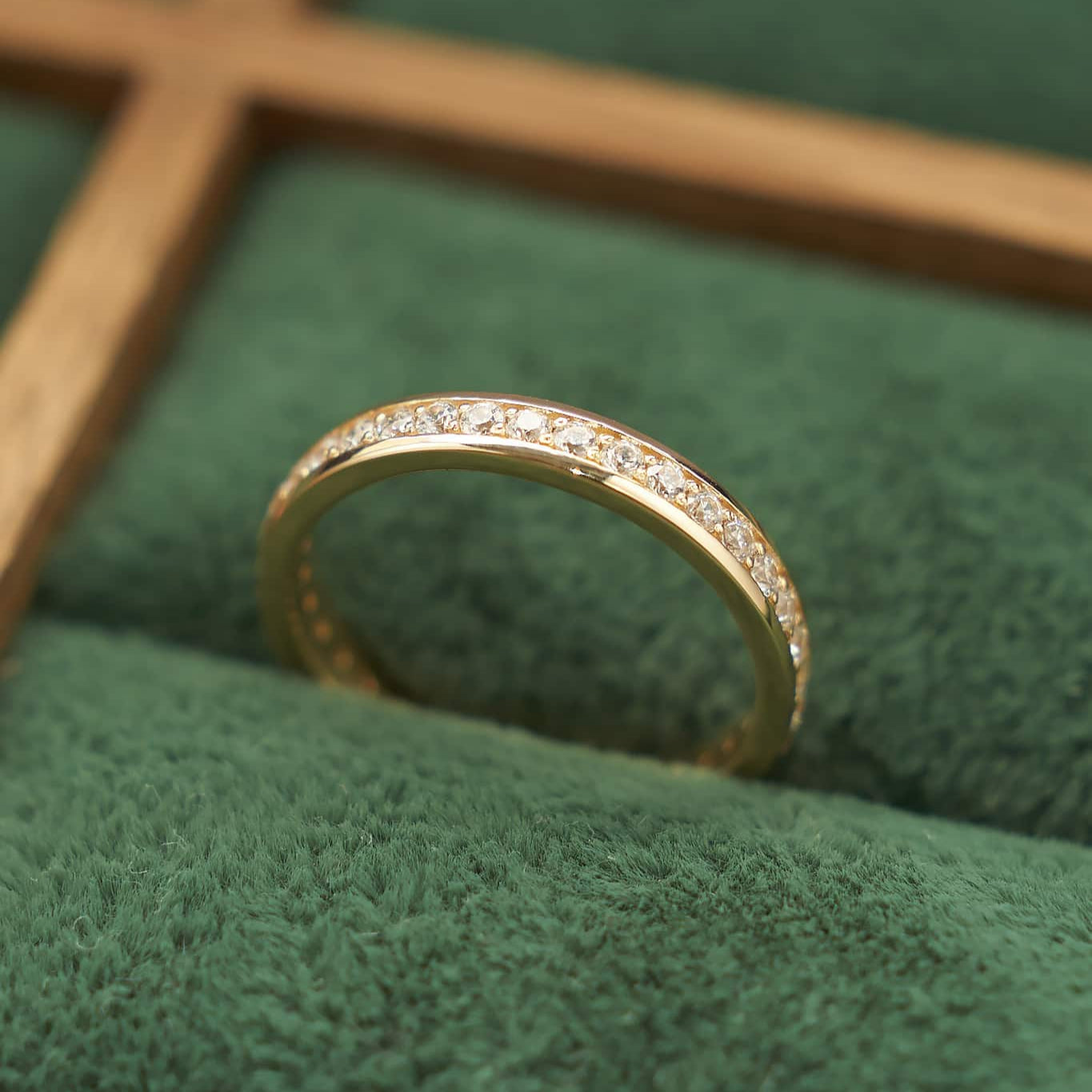 Gold Ring with Diamonds