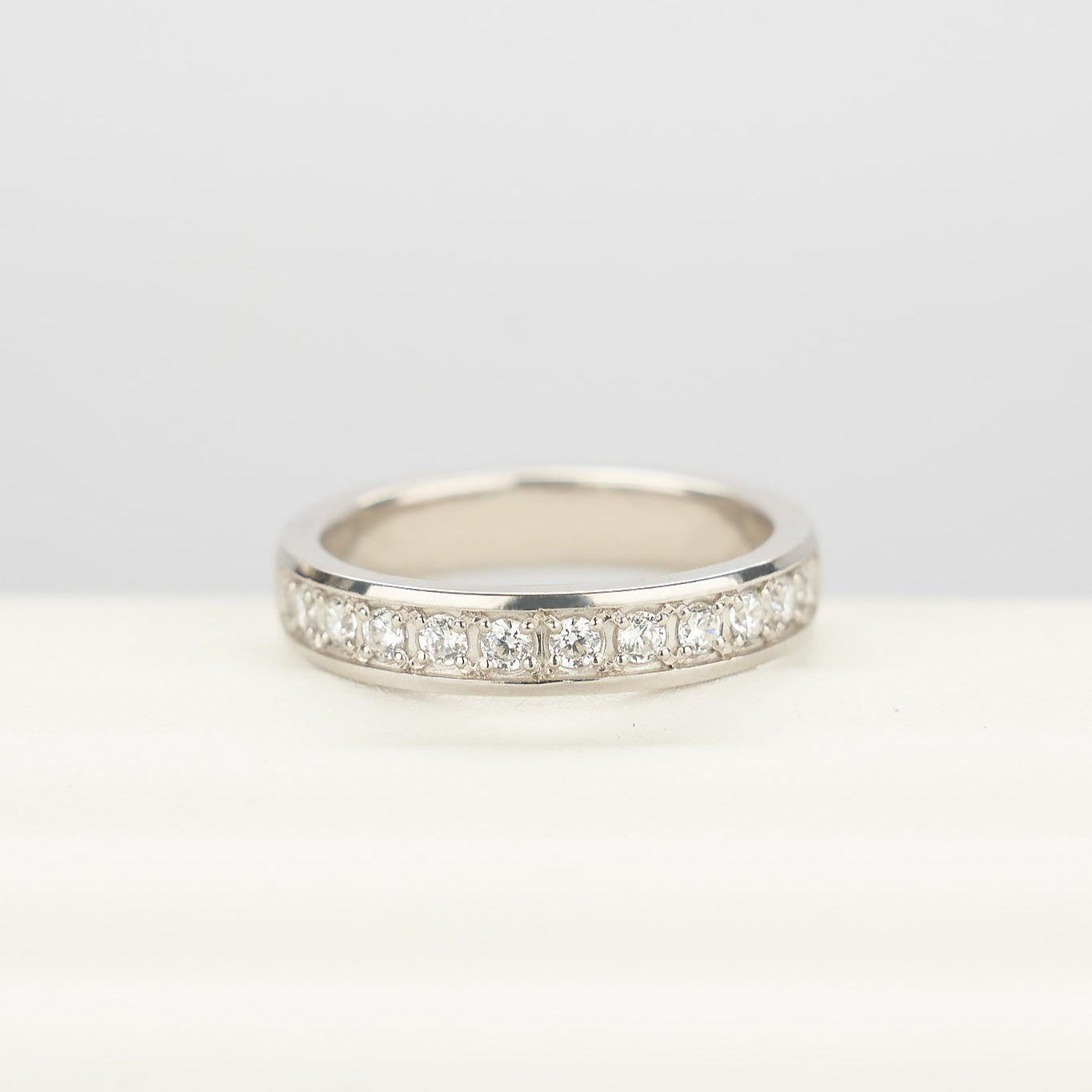 Gold Ring with Diamonds