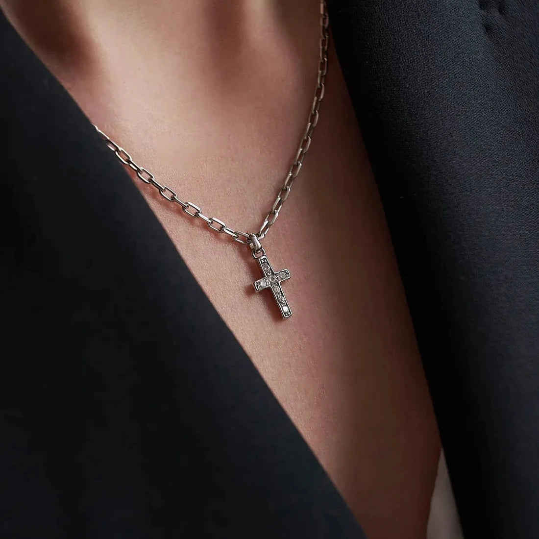 Gold Necklace with Diamonds