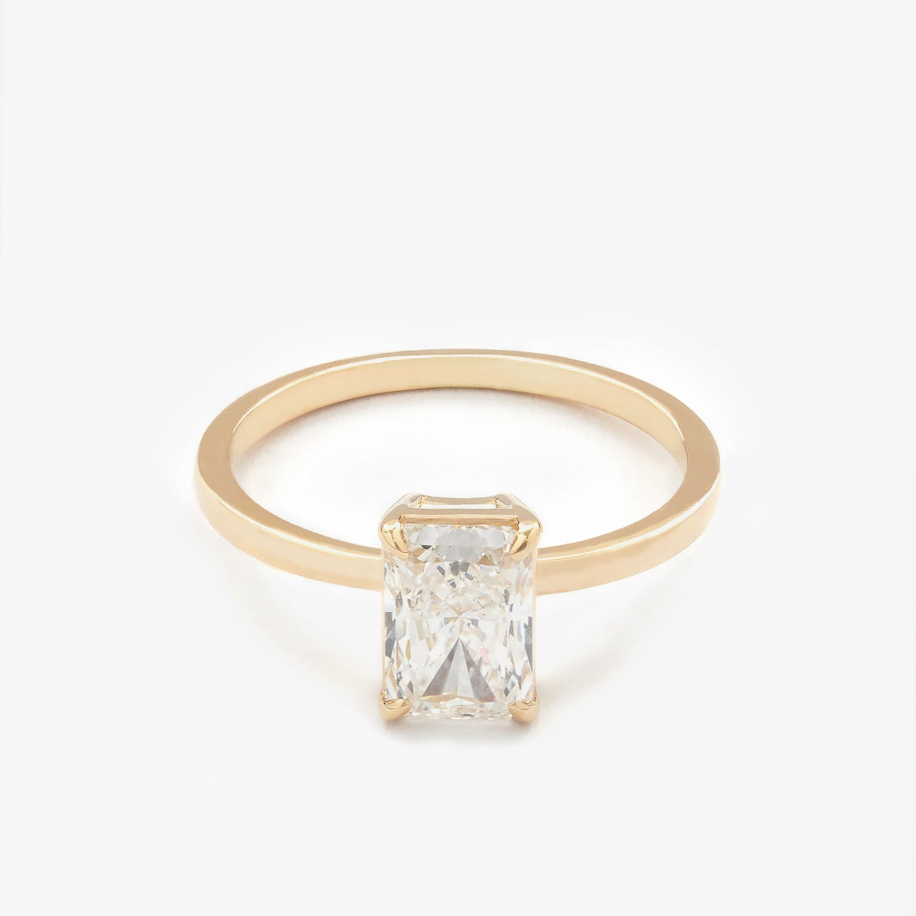 Gold Ring with Radiant Diamond 1 ct
