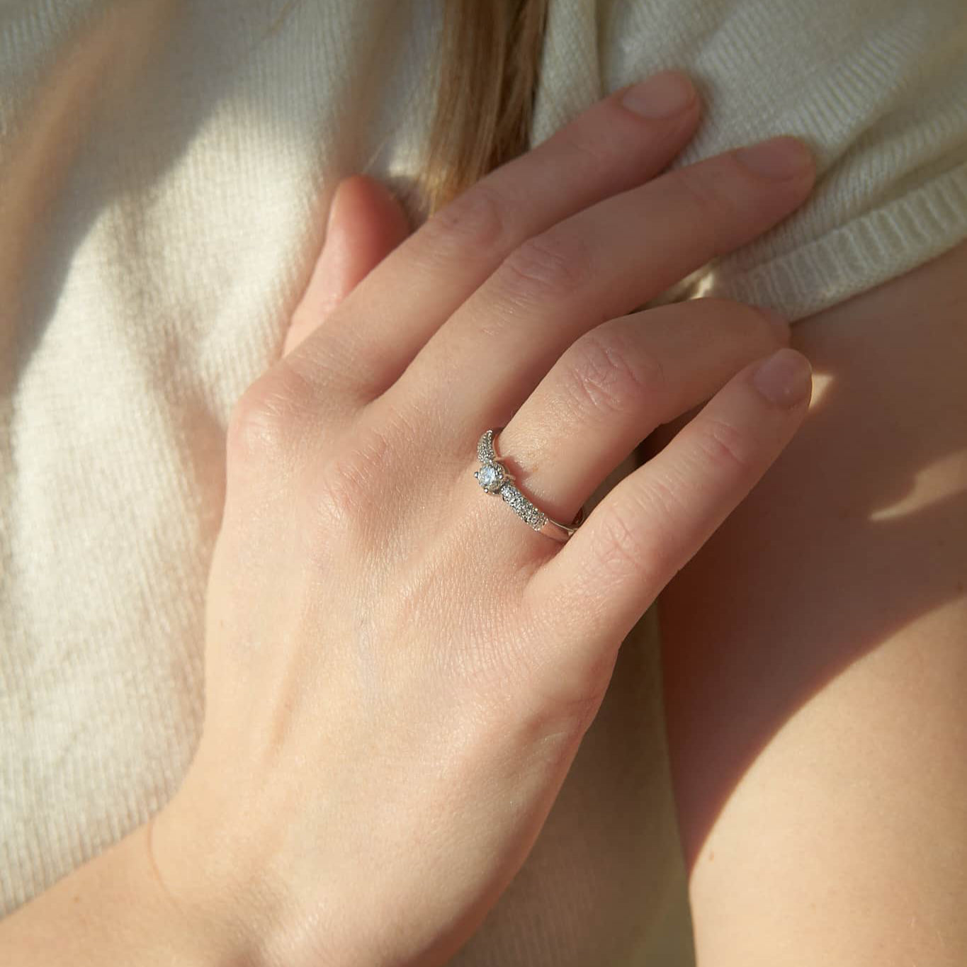 Gold Ring with Round Diamond 0,3 ct