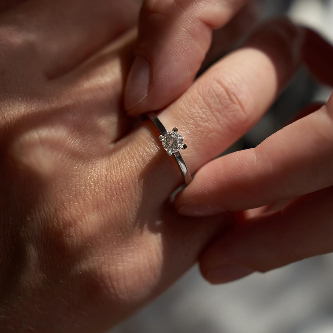 Gold Ring with Round Diamond 0,3 ct