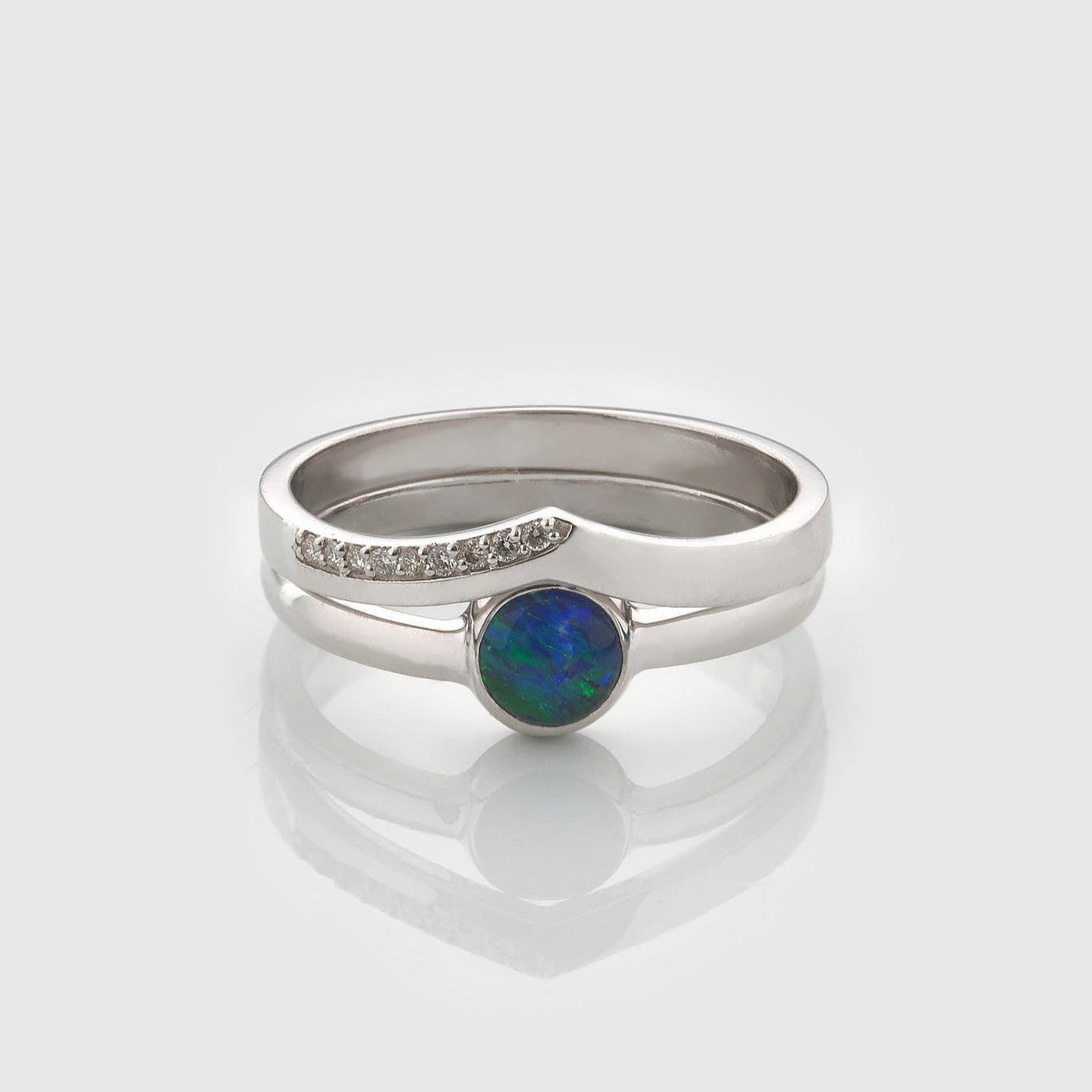 Gold Ring with Diamonds