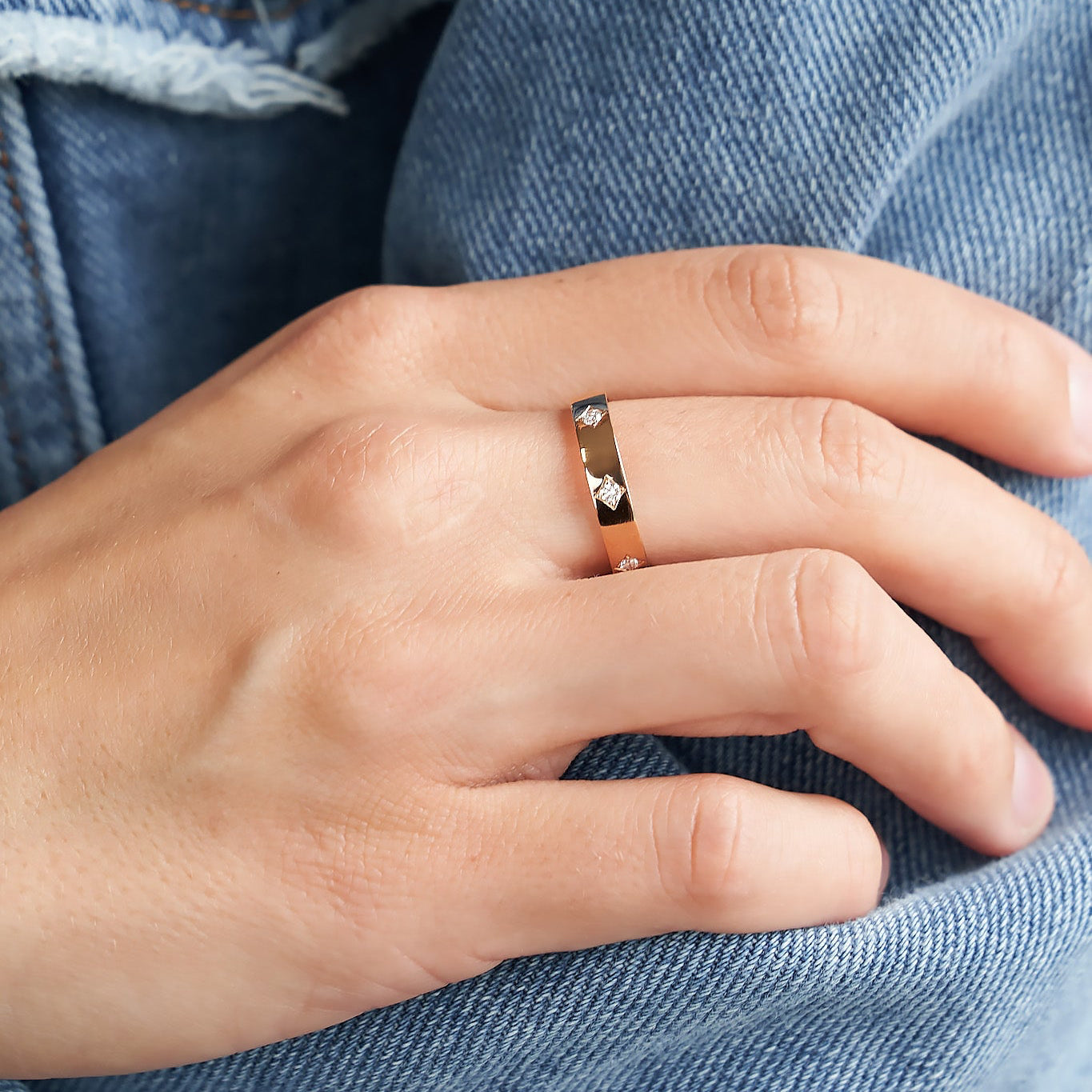 Gold Ring with Diamonds