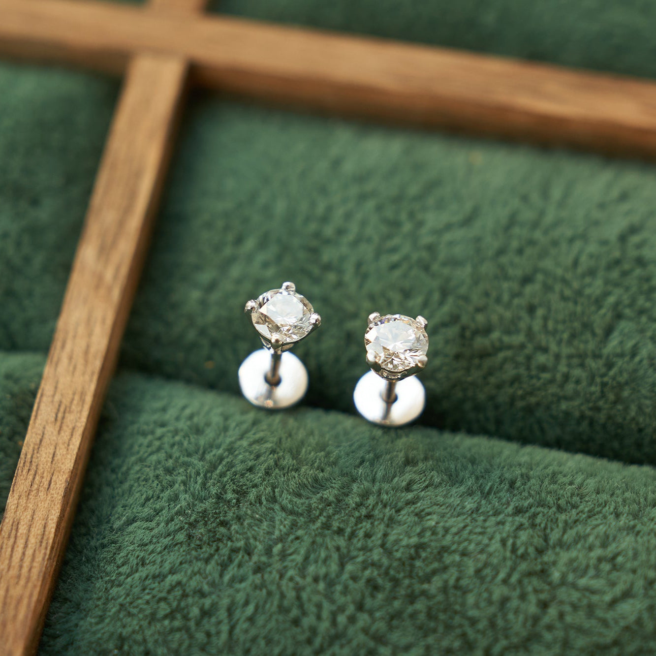 Gold Stud Earrings with Round Diamonds